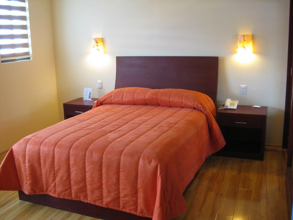 Hotel Cr Tehuacán Kültér fotó