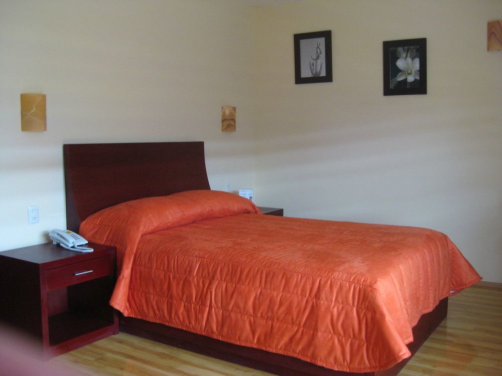 Hotel Cr Tehuacán Kültér fotó