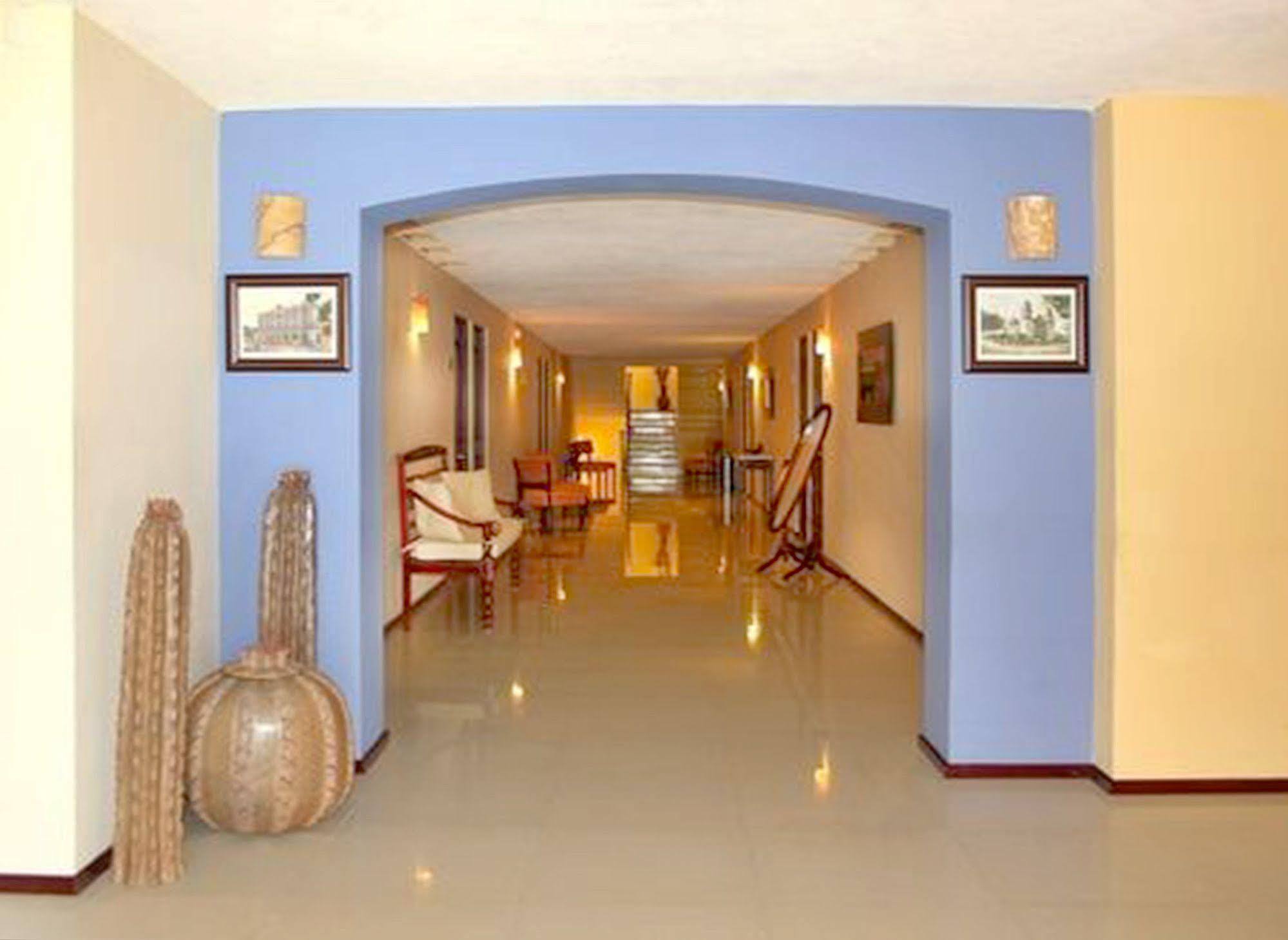 Hotel Cr Tehuacán Kültér fotó