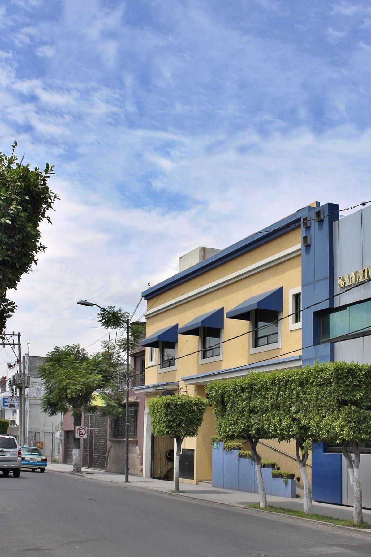 Hotel Cr Tehuacán Kültér fotó